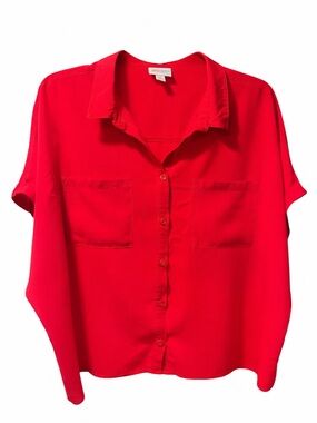 LuLaRoe Amy Button Front Blouse Red Size M NWOT Lightweight Boxy Top Pockets